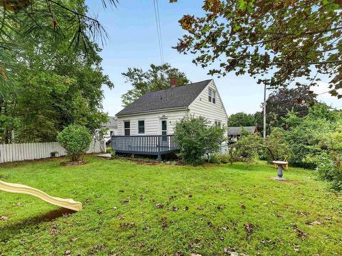1 Piers Avenue, Fairmount, NS - Outdoor