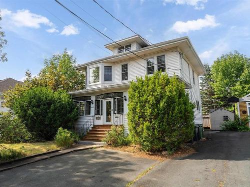 6625 Quinpool Road  Halifax, NS B3L 1B7
