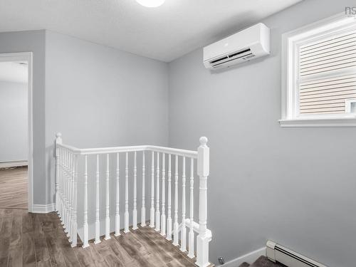 142 Stoneybrook Court, Halifax, NS - Indoor Photo Showing Other Room