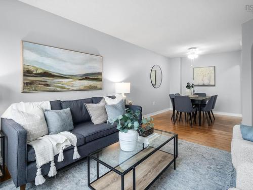 142 Stoneybrook Court, Halifax, NS - Indoor Photo Showing Living Room
