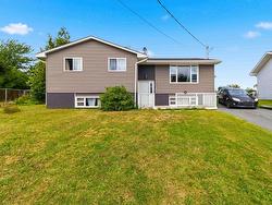 62 Shalimar Crescent  Dartmouth, NS B2W 4L8