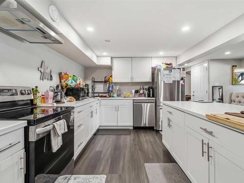 62 Shalimar Crescent, Dartmouth, NS - Indoor Photo Showing Kitchen