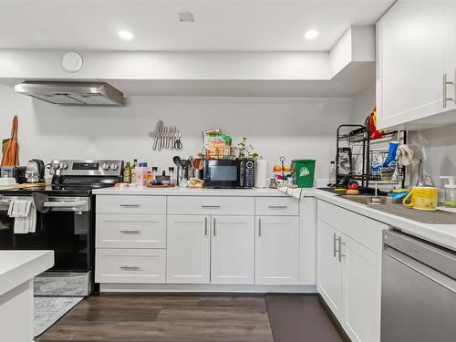 62 Shalimar Crescent, Dartmouth, NS - Indoor Photo Showing Kitchen