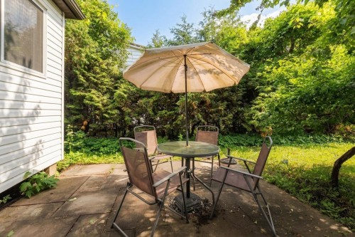 Cour - 26 Av. Cedar, Pointe-Claire, QC - Outdoor With Deck Patio Veranda
