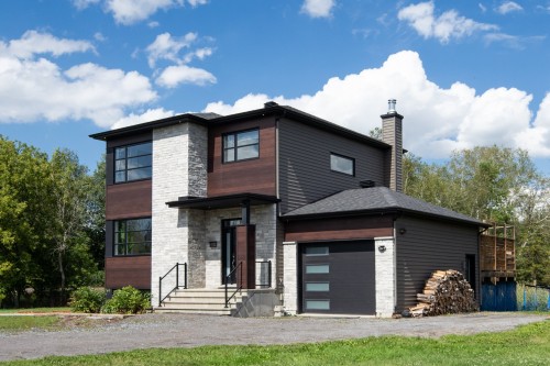 2219 Ch. du Curé-Godbout  Farnham, QC J2N 2P9