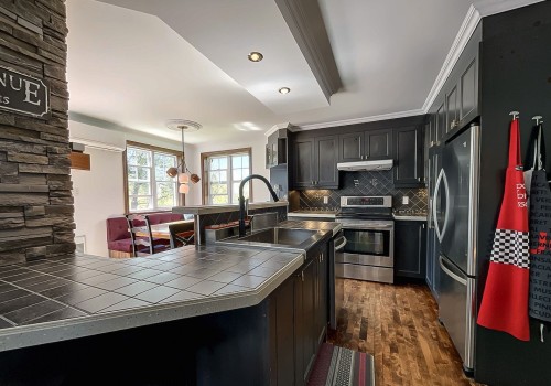 Kitchen - 120 Rue St-Joachim, L'Assomption, QC - Indoor Photo Showing Kitchen
