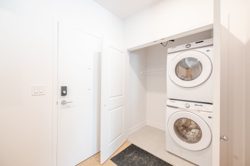 Salle de lavage - 114-5995 Ch. De Chambly, Longueuil (Le Vieux-Longueuil), QC - Indoor Photo Showing Laundry Room