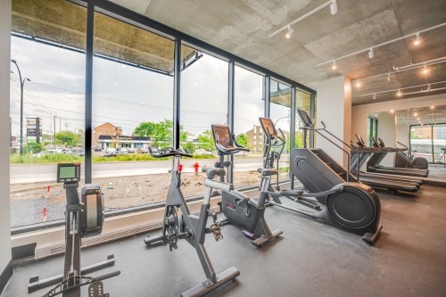 Salle d'exercice - 114-5995 Ch. De Chambly, Longueuil (Le Vieux-Longueuil), QC - Indoor Photo Showing Gym Room