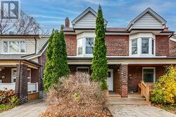 L - 116 GILLARD AVENUE  Toronto, ON M4J 4N6