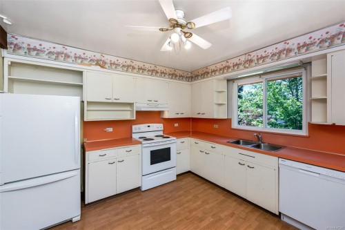 6182 Grieve Rd, Duncan, BC 