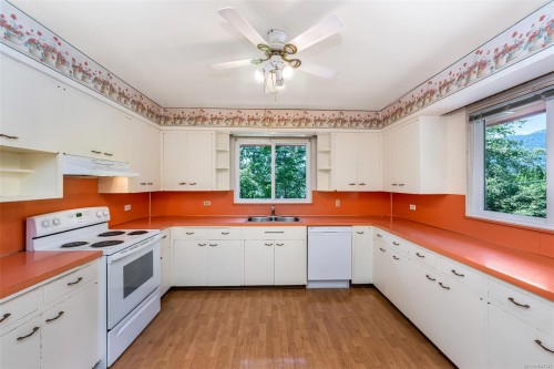 6182 Grieve Rd, Duncan, BC 