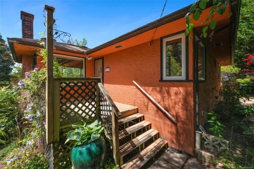 6182 Grieve Rd, Duncan, BC 