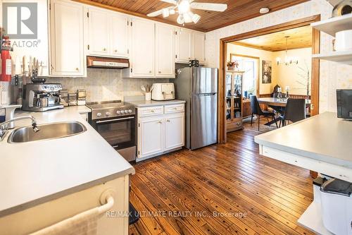 63 Sumac Lane, Scugog, ON - Indoor Photo Showing Kitchen