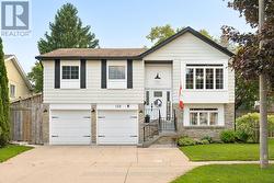 158 AUTUMN HILL CRESCENT  Kitchener, ON N2N 1K8