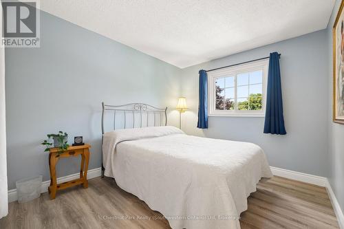 158 Autumn Hill Crescent Kitchener, ON N2N1K8 - 158 Autumn Hill Crescent, Kitchener, ON - Indoor Photo Showing Bedroom