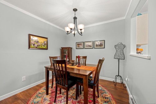 #108-130 Back Rd, Courtenay, BC - Indoor Photo Showing Dining Room