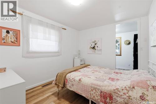 301 29Th Street W, Saskatoon, SK - Indoor Photo Showing Bedroom