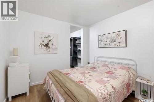301 29Th Street W, Saskatoon, SK - Indoor Photo Showing Bedroom