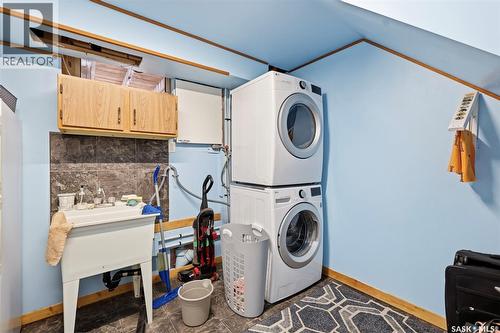 301 29Th Street W, Saskatoon, SK - Indoor Photo Showing Laundry Room