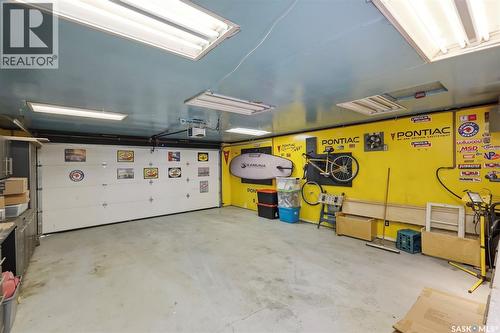 301 29Th Street W, Saskatoon, SK - Indoor Photo Showing Garage