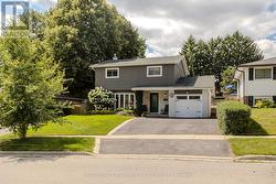 2124 SANDRINGHAM DRIVE  Burlington, ON L7P 1L9