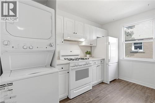 87 Radford Street, Hamilton, ON - Indoor Photo Showing Laundry Room