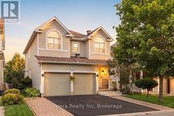 234 DEERCROFT AVENUE  Ottawa, ON K2J 5K1