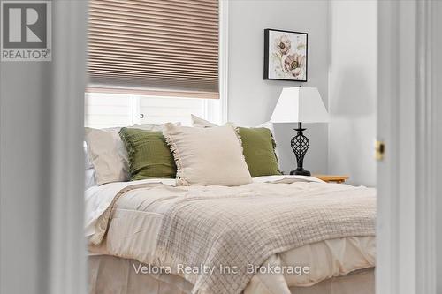 234 Deercroft Avenue, Ottawa, ON - Indoor Photo Showing Bedroom