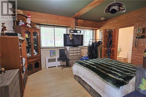 42 Elk'S Club Road, Onaping, ON - Indoor