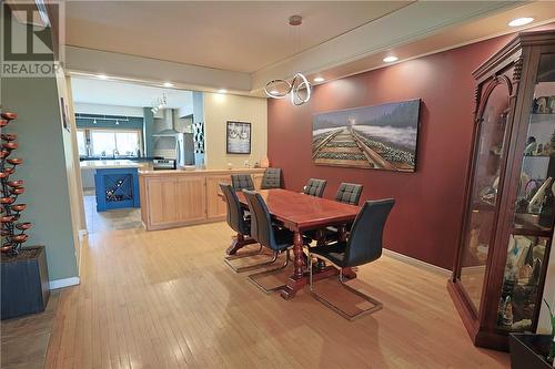 42 Elk'S Club Road, Onaping, ON - Indoor Photo Showing Dining Room