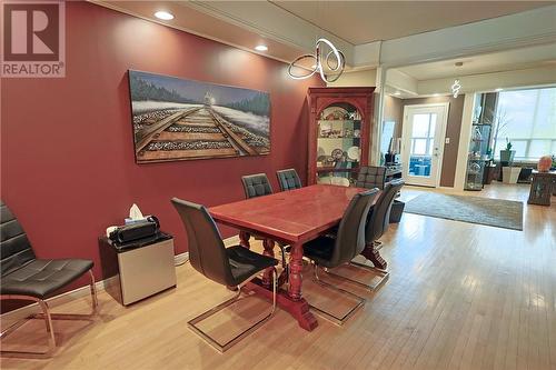 42 Elk'S Club Road, Onaping, ON - Indoor Photo Showing Dining Room