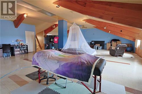 42 Elk'S Club Road, Onaping, ON - Indoor Photo Showing Other Room