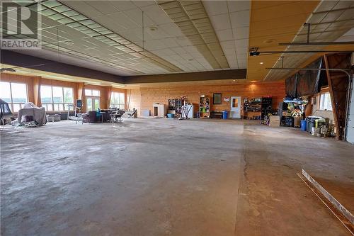 42 Elk'S Club Road, Onaping, ON - Indoor Photo Showing Other Room