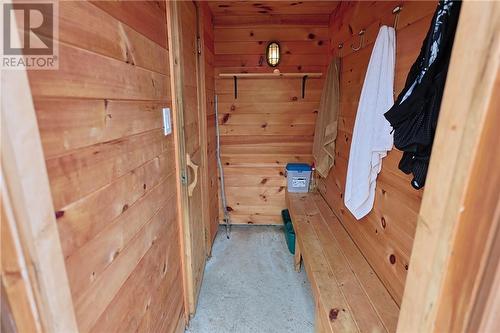 42 Elk'S Club Road, Onaping, ON - Indoor Photo Showing Other Room
