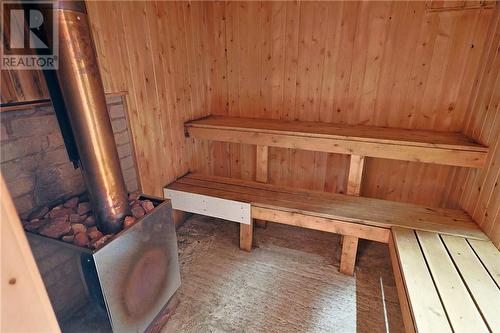 42 Elk'S Club Road, Onaping, ON - Indoor Photo Showing Other Room