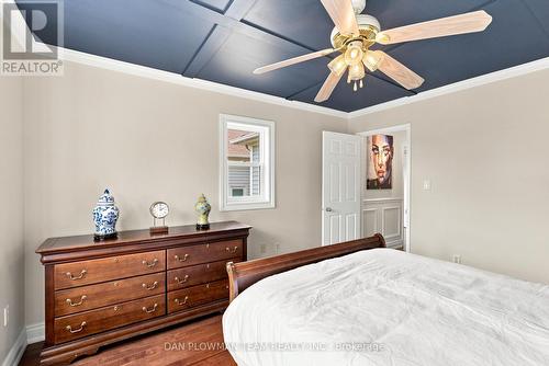 52 Wells Crescent, Whitby, ON - Indoor Photo Showing Bedroom