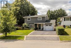 2124 SANDRINGHAM Drive  Burlington, ON L7P 1L9