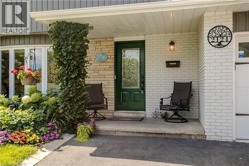 2124 Sandringham Drive, Burlington, ON - Outdoor