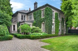 77 Claremont Drive  Hamilton, ON L9C 3N4