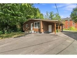 836 Windsor ST  Fredericton, NB E3B 4G5
