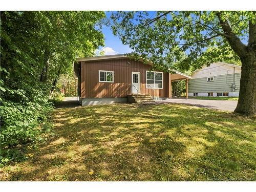 836 Windsor St, Fredericton, NB - Outdoor