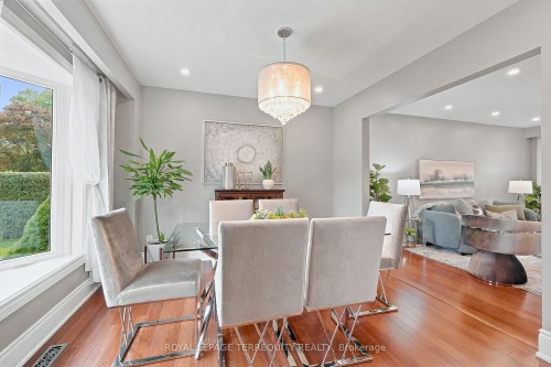 2656 Spruce Needle Drive, Mississauga, ON - Indoor Photo Showing Dining Room