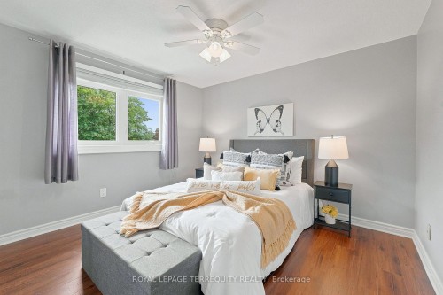 2656 Spruce Needle Drive, Mississauga, ON - Indoor Photo Showing Bedroom