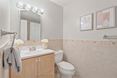 2656 Spruce Needle Drive, Mississauga, ON - Indoor Photo Showing Bathroom