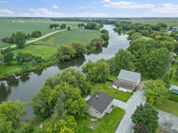 763 Ch. de la Pointe-aux-Fourches  Saint-Damase, QC J0H 1J0