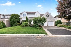 24 Rue Beaubois  Kirkland, QC H9J 3W2