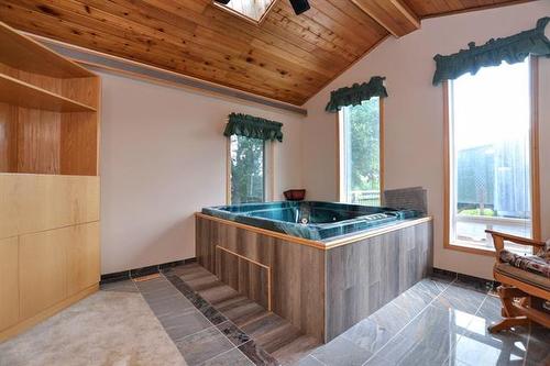 9 Ostermann Rd, St Andrews, MB - Indoor Photo Showing Other Room
