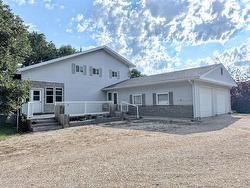 9 Ostermann RD St Andrews, MB R1A 3L7
