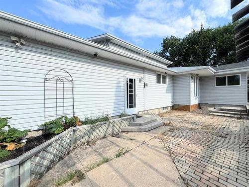 9 Ostermann Rd, St Andrews, MB - Outdoor With Exterior