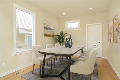 591 Church Ave, Winnipeg, MB - Indoor Photo Showing Dining Room